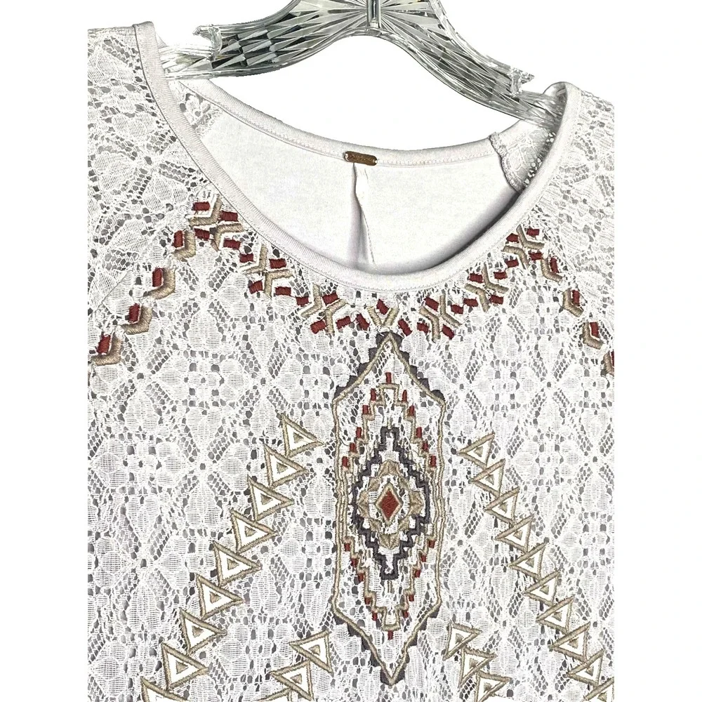 Free People blouse Size XS 3/4 Sleeve boho tribal crochet‎ Embroidered gray top